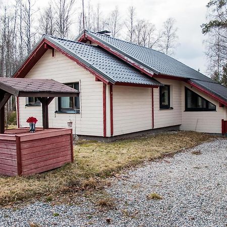 Cottage Kesaeranta Kumia Buitenkant foto