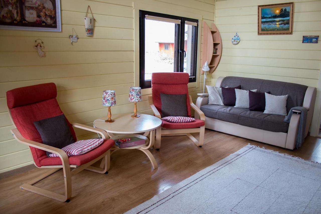 Cottage Kesaeranta Kumia Buitenkant foto