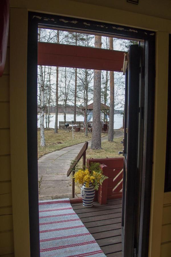 Cottage Kesaeranta Kumia Buitenkant foto