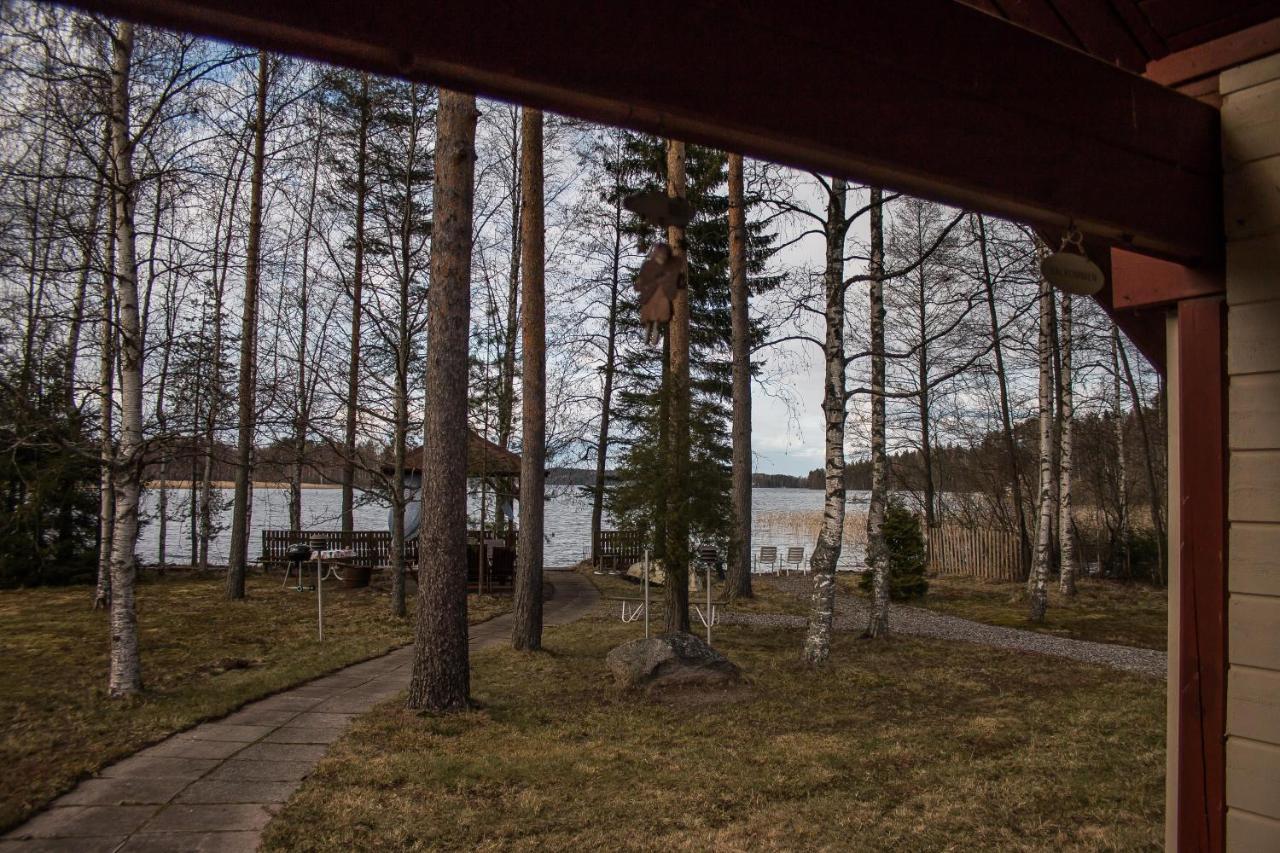 Cottage Kesaeranta Kumia Buitenkant foto