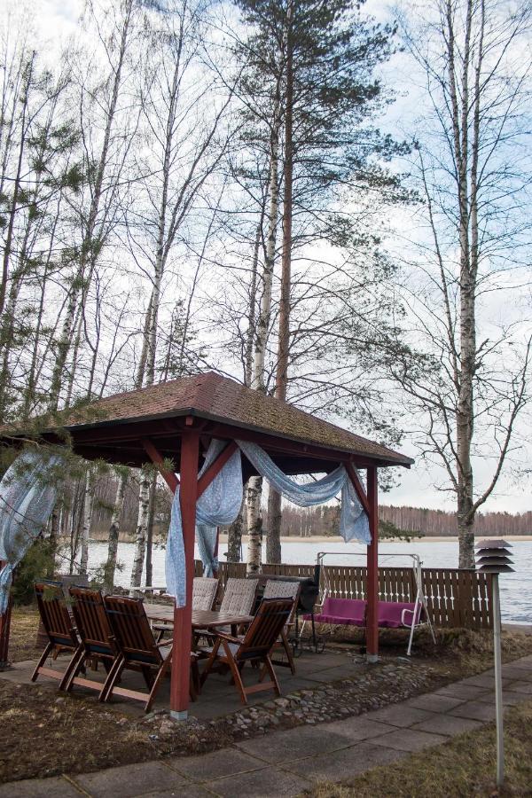 Cottage Kesaeranta Kumia Buitenkant foto